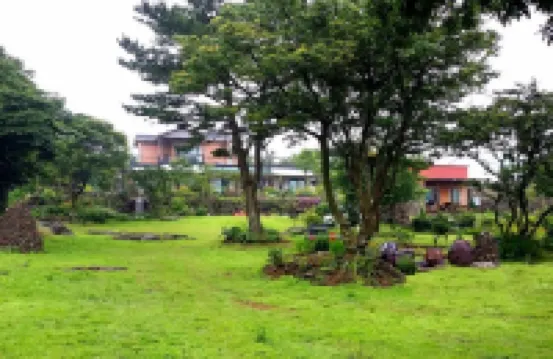 Gotjawal Geomunoreum Pension Hotels near Bengdwigul Cave