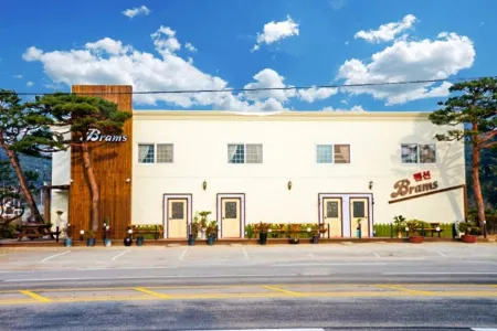 Jeongeup Brahms Pension