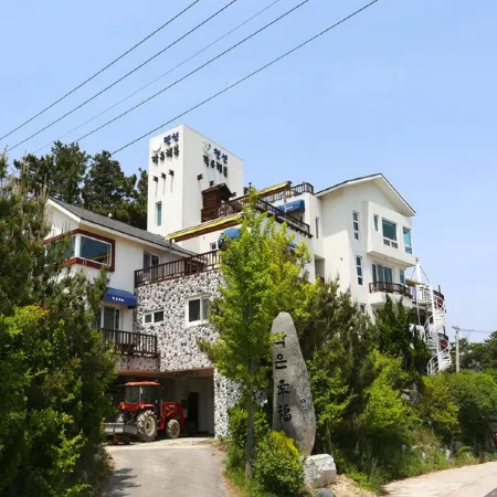Pohang Small Happy Pension