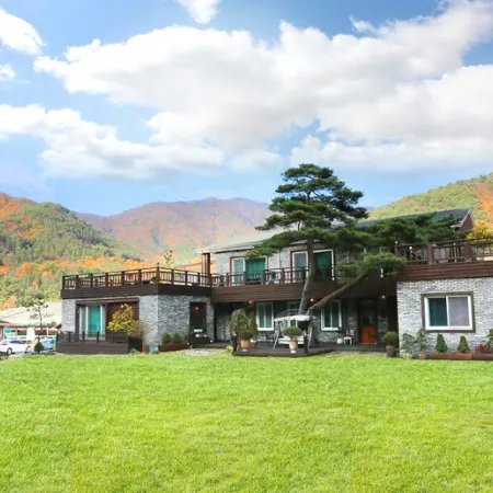 Muju Pine Tree House Pension
