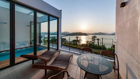 Goseong Oho Rock Pool Villa Pension