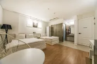 Hotel Insomnia