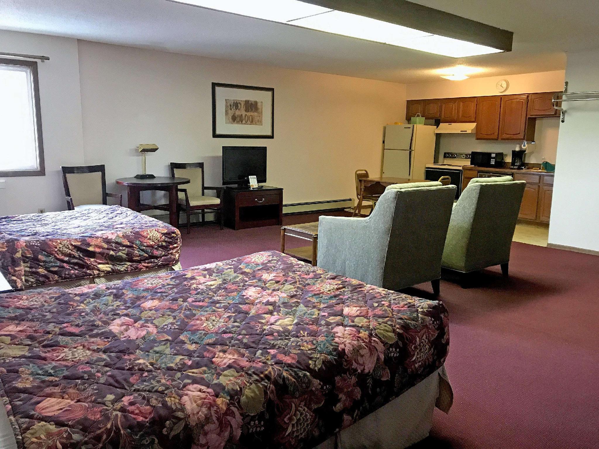 Econo Lodge Inn & Suites