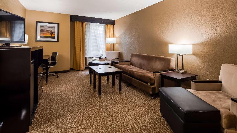 Best Western Plus Hartford Lodge