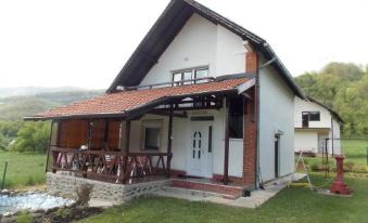 Villa Mir