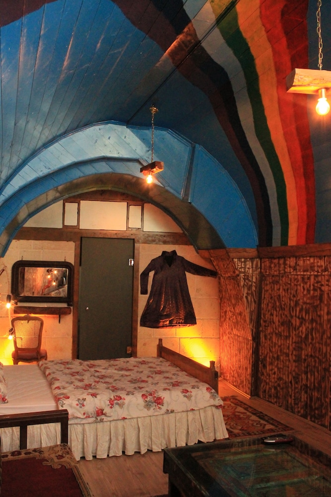 Tokmak Guest House