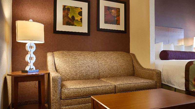 Best Western Plus Carousel Inn & Suites Burlington