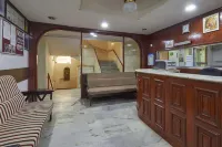 Hotel Maya Deluxe