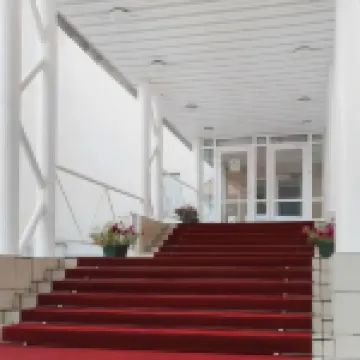 Zhemchuzhina Sibiri Hotel فنادق في نيجنفارتوفسك