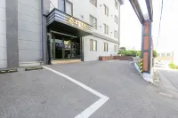 群山飯店Stay 銀波湖水公園附近的飯店