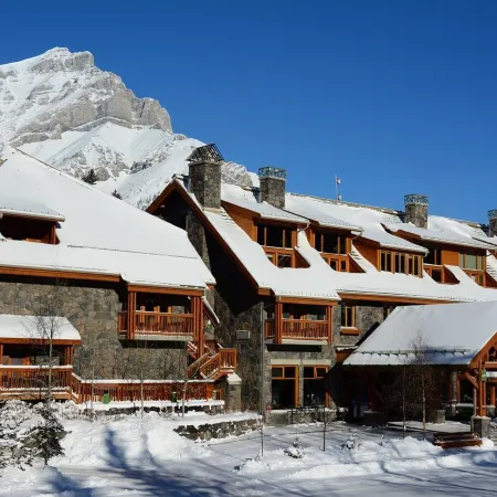 Fox Hotel and Suites