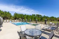 La Quinta Inn & Suites by Wyndham Lumberton - 2-Star