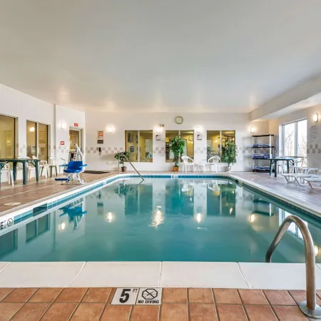 Holiday Inn Express & Suites Hebron - Cincinnati Airport by IHG