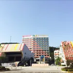 Youth Four Seasons Hotel (Xianning Central Hospital Branch) - 4 stelle