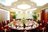 Global Grand Hotel (Changchun Manchukuo Palace Xintiandi Shopping Park) - 3-Star
