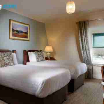 McSweeney Arms Hotel Rooms