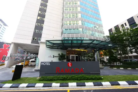Ramada Suites by Wyndham Kuala Lumpur City Centre Отели рядом с достопримечательностью «Экваториал Плаза»
