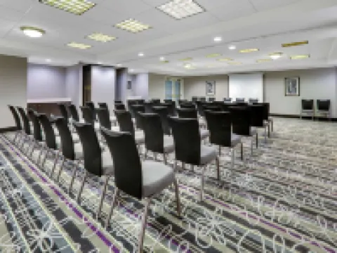 達拉斯艾迪生廣場拉昆塔温德姆套房酒店 艾迪生酒店