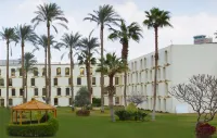 Le Passage Cairo Hotel & Casino Hotel dekat Obour Walking Track