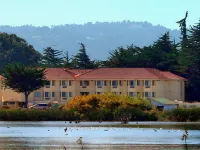Hampton Inn Monterey