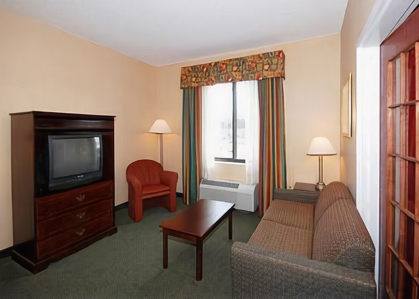 Comfort Suites Twinsburg