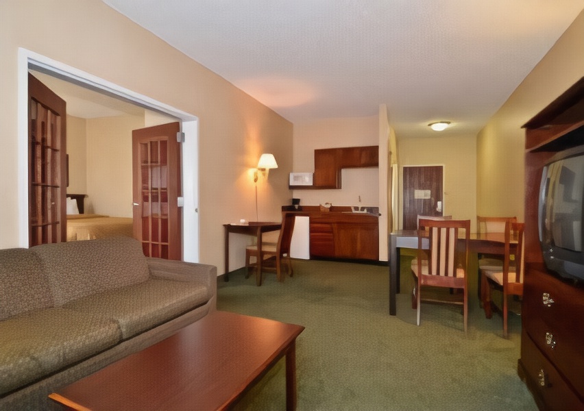 Comfort Suites Twinsburg