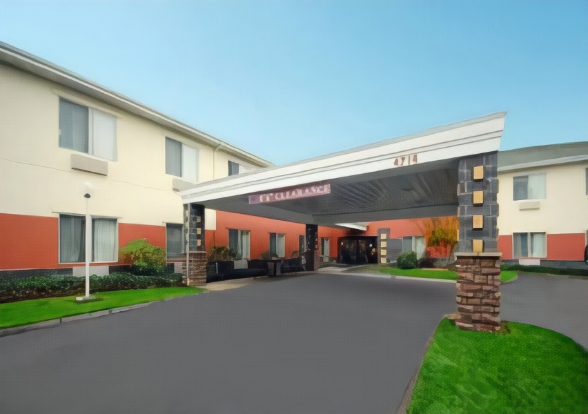 Comfort Suites Near Vancouver Mall