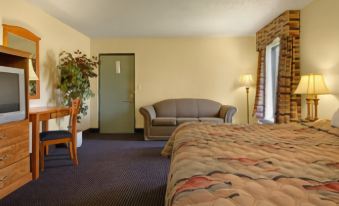 Econo Lodge Inn & Suites