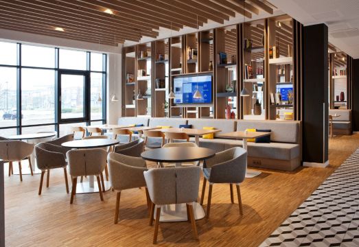 홀리데이 인 익스프레스 트리어