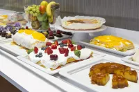 Acta the Avenue - breakfast