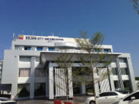 ゴールデン シティ ラヨーン ホテル ラヨーンのホテル