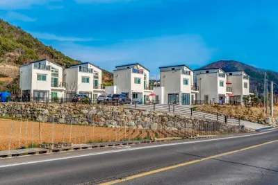Yeosu Seommaeul Pension Hotels near Geumodo Island