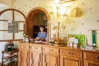 Villa Bruderfels, Garni - parking