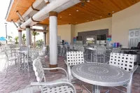 Private Oasis Close to Disney - Golf, pool, water park on site!