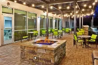 SpringHill Suites Montgomery Prattville/Millbrook فنادق في Millbrook
