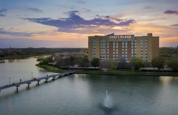 休斯頓舒格蘭凱悦嘉軒酒店