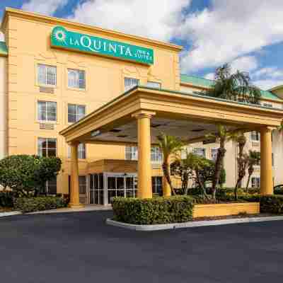 La Quinta Inn & Suites by Wyndham Melbourne Viera Hotel Exterior