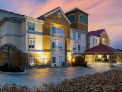 La Quinta Inn & Suites by Wyndham Lexington South / Hamburg Hotels in Lexington