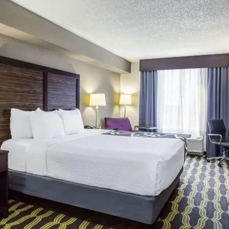 La Quinta Inn & Suites by Wyndham Lynchburg at Liberty Univ.