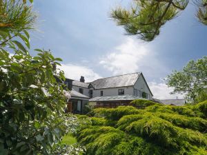 Tyn Rhos Country House