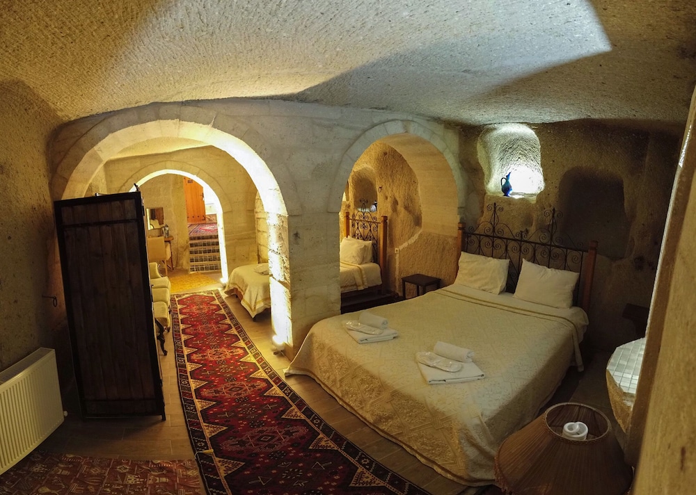 Angel Cave Suite