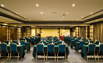 Merdeka Palace Hotel & Suites