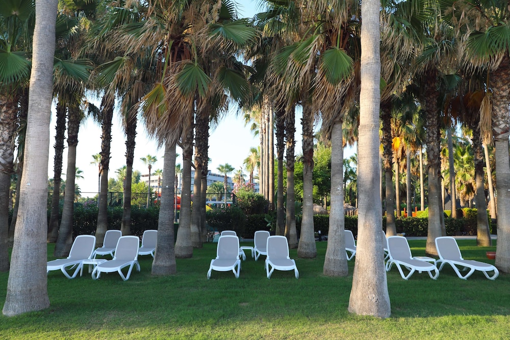 Miramare Beach Hotel