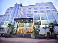 Hotel Amit Park International Hotels near Dakshin Mukhi Hanuman Mandir