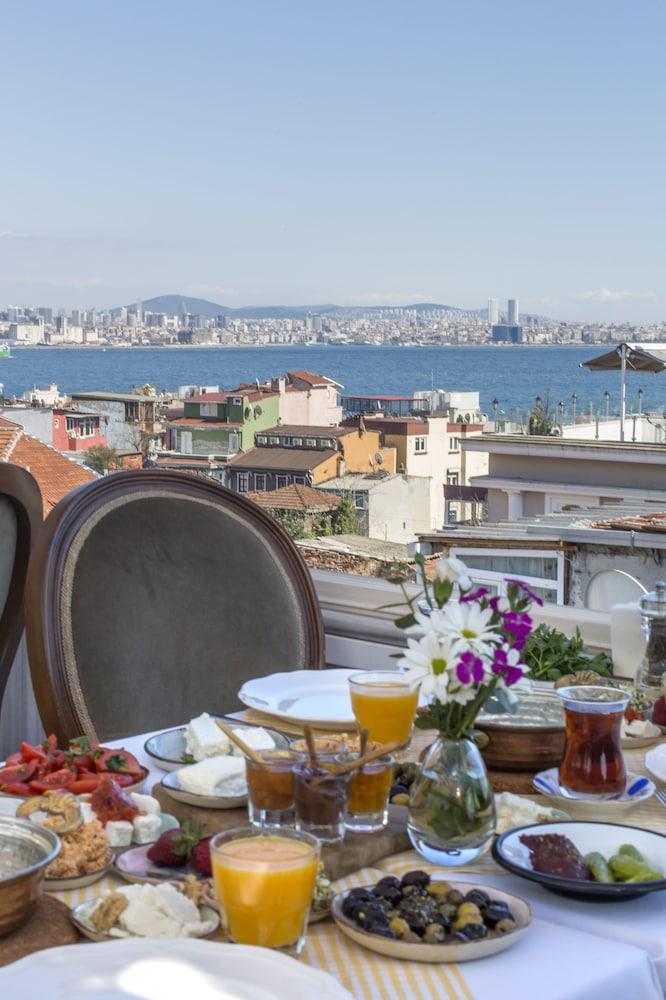 Darussaade Istanbul Hotel
