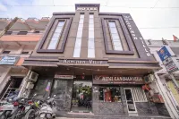 Kanchan Villa Hotel di 
