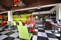 Enzo Hotels Vierzon By Kyriad Direct Hotels in Foëcy