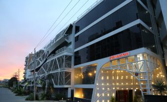 Days Inn & Suites by Wyndham Bengaluru Whitefield