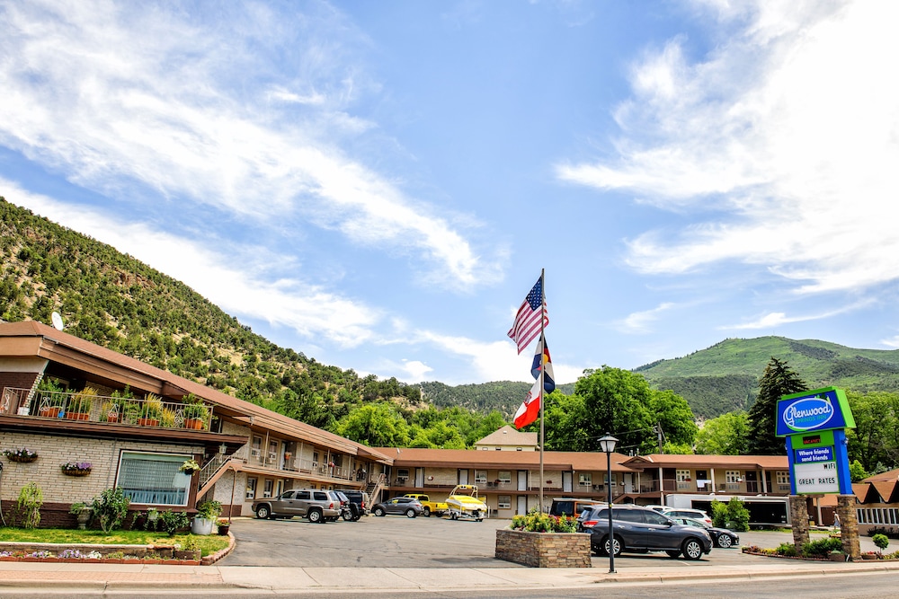 Glenwood Springs Inn