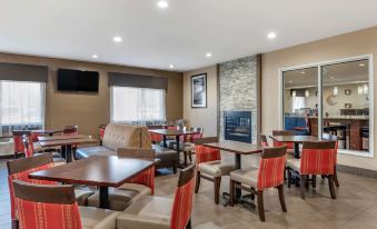 Comfort Suites Terre Haute University Area